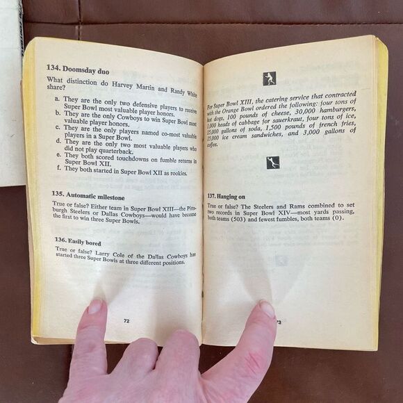 4 Vintage 70s Sports Pop Culture Books Soft Cover - Picture 9 of 11